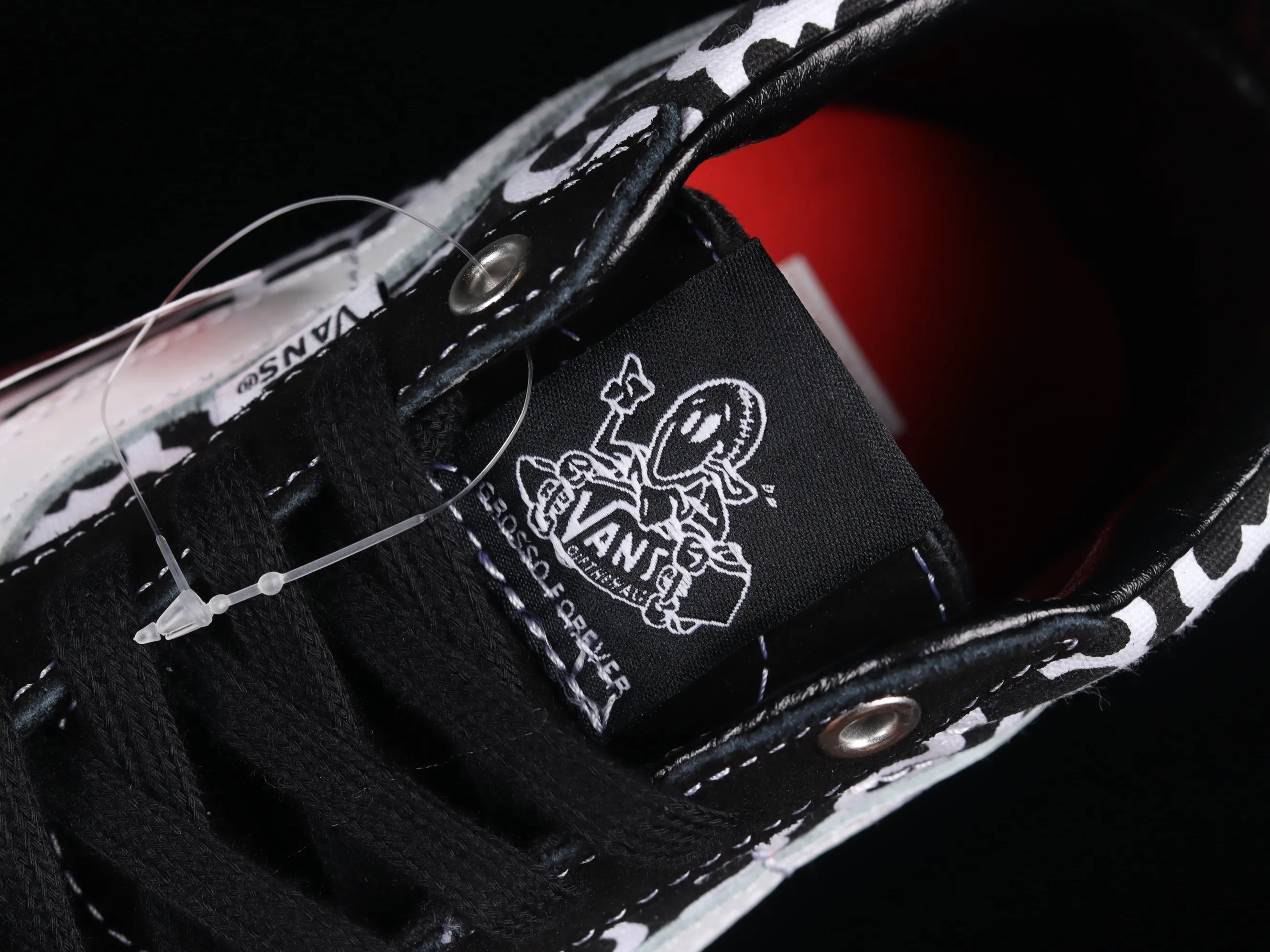 All categories Vans Vans series Vans Mid Vans China Vans Sk8-Hi Pro Vans professional skateboard series high-top sneakers VN0A5KS15XH